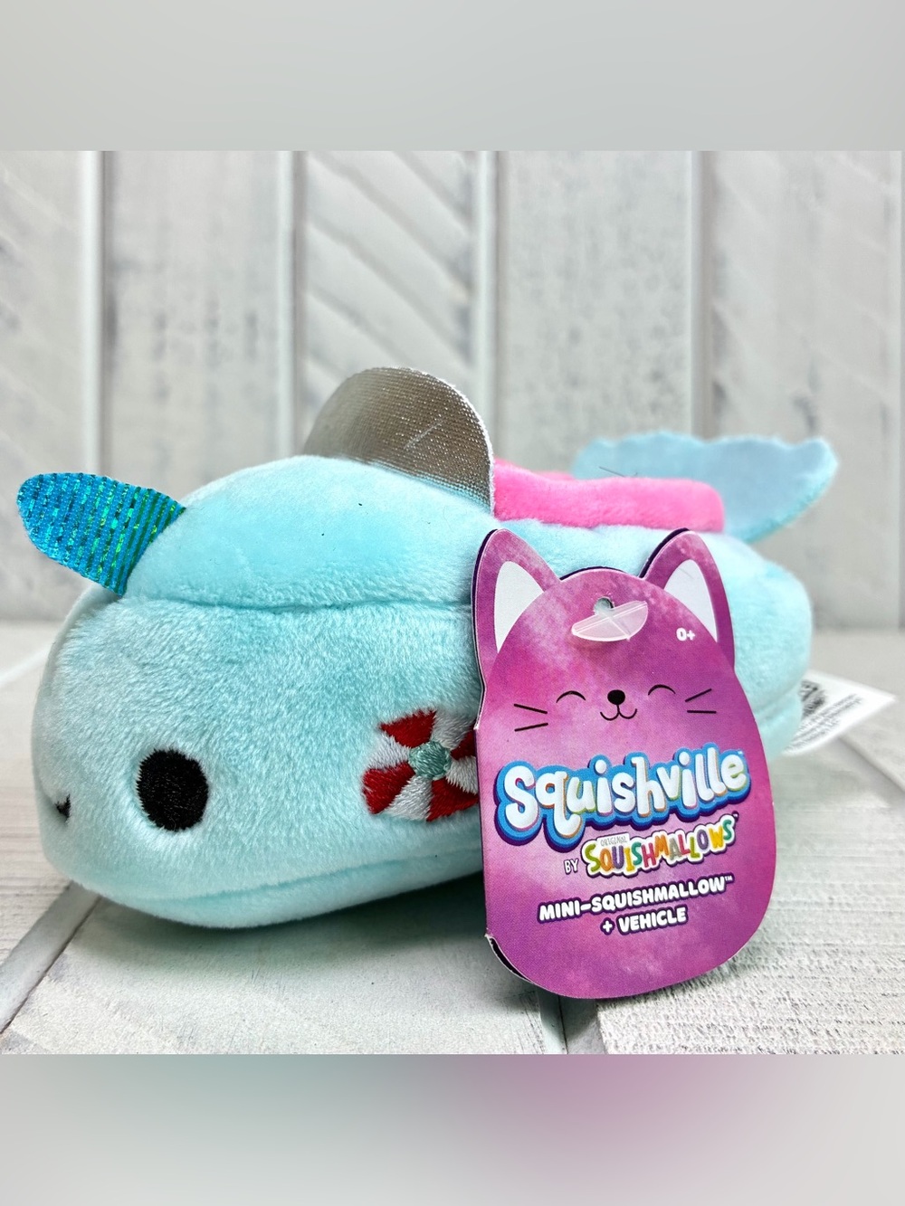 Squishmallows Squishville 5” Mini Plush Shark Vehicle Light Blue W/Lifebuoy 2022